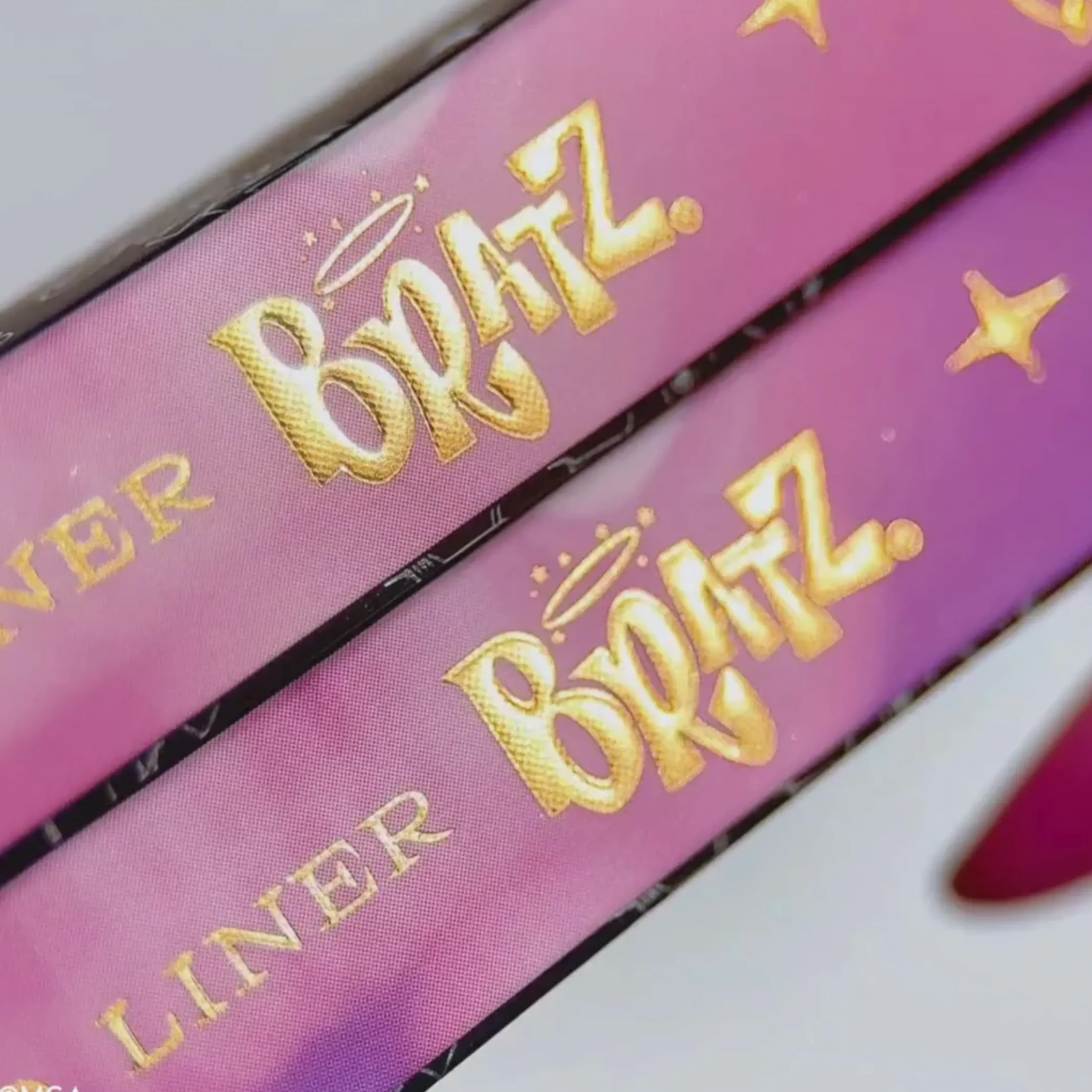 ColourPop Eyeliner*Bratz BFF Liquid Liner Felt-Tip Eyeliner Pen 2001