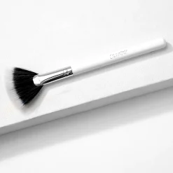 ColourPop Face Brushes*Fan Brush Highlighter Brush