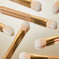 ColourPop Face Brushes*Medium Fluff Eye Brush
