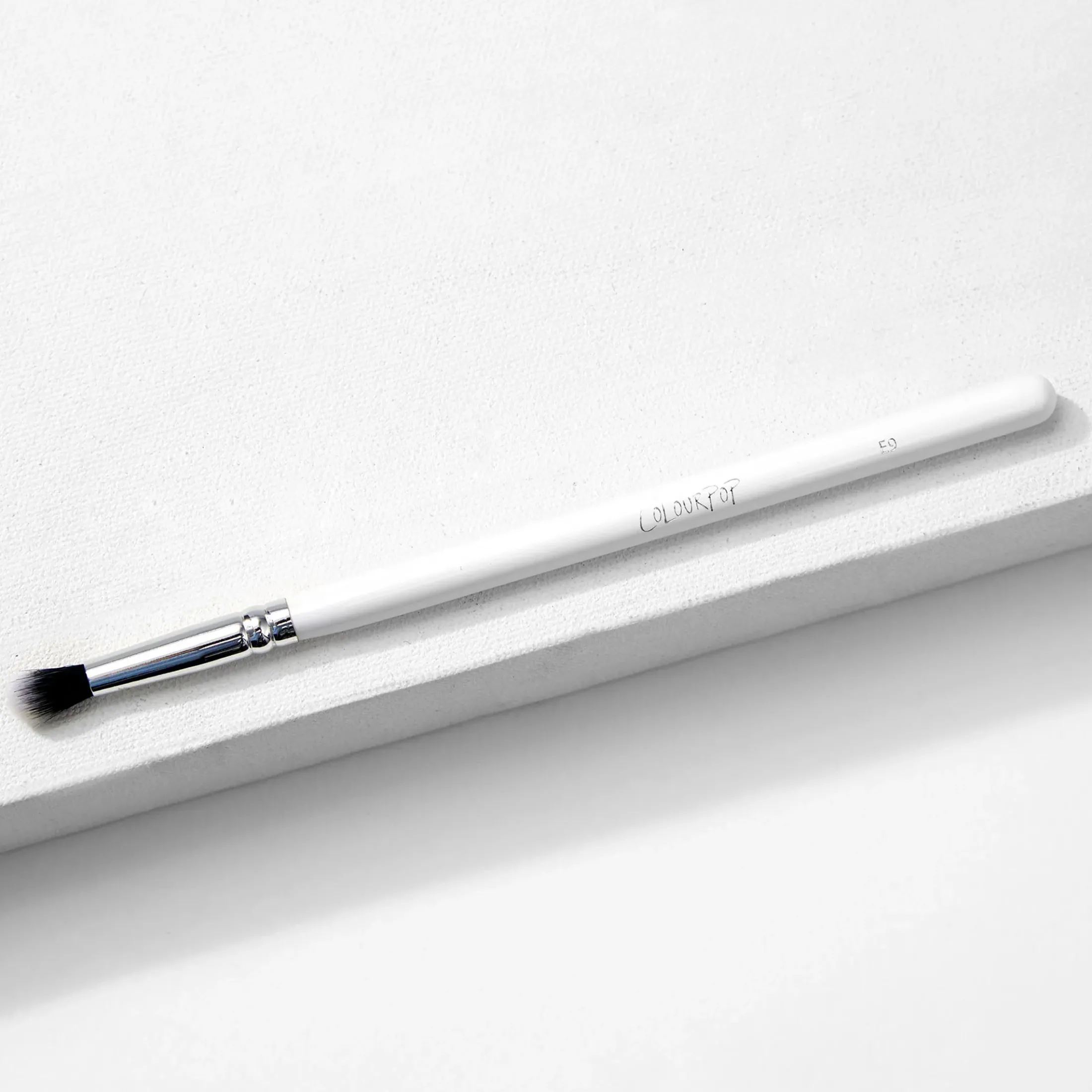 ColourPop Eye & Brow Brushes|Face Brushes*Small Tapered Brush Eye Brush